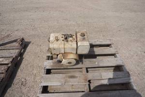 lot 31 image: Briggs & Stratton Gas Motor