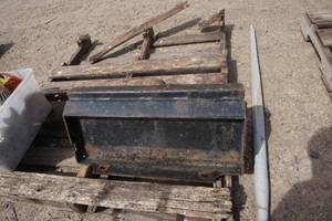 lot 26 image: Toro Dingo, Boxer, Ditch Witch, Trailer Receiver Hitch Attachment