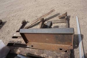 lot 25 image: Toro Dingo, Boxer, Ditch Witch, Trailer Receiver Hitch Attachment