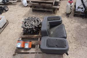 lot 56 image: Polaris ATV 1 Up Rider Rear Passenger Seat