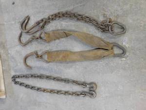 lot 35 image: Assortment of Recovery Hooks & Chains