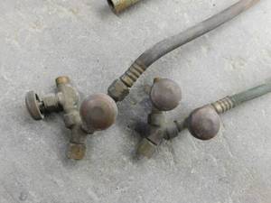 lot 43 image: 24 Qxy Acetelyne Gas Tourch Hose with Rose Bud & Misc. Controls