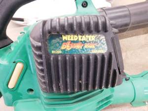 lot 49 image: Weed Eater Blower- Vac with Bag