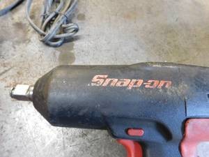 lot 50 image: Snap-On 12 Electric Impact Gun