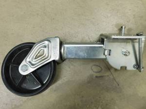 lot 63 image: 15 Trailer Dollie