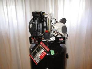 lot 1 image: Black Diamond 60 Gallon Air Compressor
