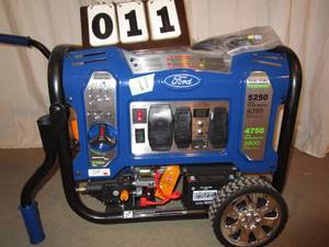 lot 11 image: Ford Dual Fuel Portable Generator - 5250 Watt