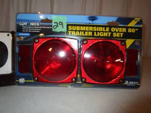 lot 29 image: Optronics Trailer Lights