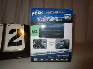 lot 42 image: Peak Charge Card 12V Automatic Battery Charger Maintainer