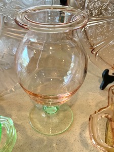 lot 35 image: Lot of Depression Glassware