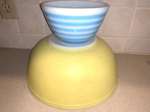 lot 65 image: Two pieces of Pyrex