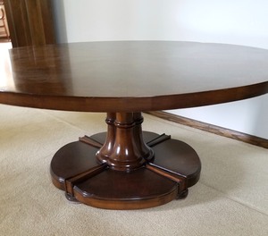 lot 81 image: Round Scalloped Edge Coffee Table