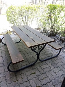 lot 136 image: Wood Picnic Table