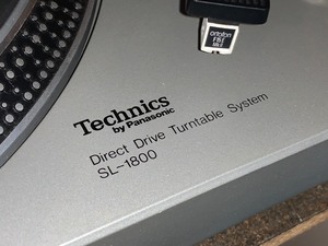 lot 118 image: Technics Turntable SL-1800