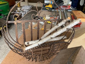 lot 163 image: Misc Yard Decor items