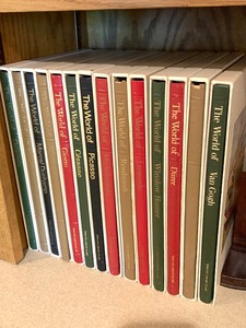 lot 201 image: Lot of books