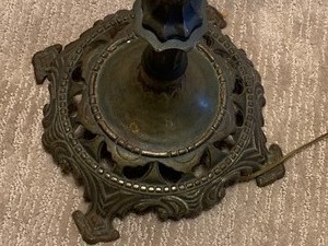 lot 208 image: Floor Lamp