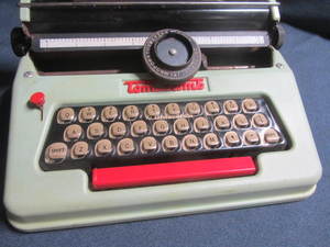 Vintage Tom Thumb Typewriter