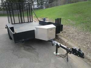 lot 103 image: HOMEMADE FLATBED TRAILER WITH DIAMOND PLATE STEEL BED