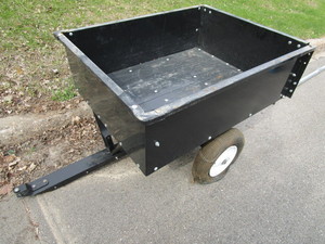 lot 105 image: UTILITY TRAILER WITH REMOVABLE TAILGATE