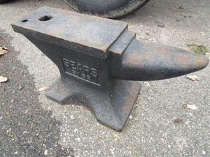 lot 110 image: SEARS 100 LB ANVIL