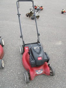 lot 130 image: TORO RECYCLER LAWN MOWER