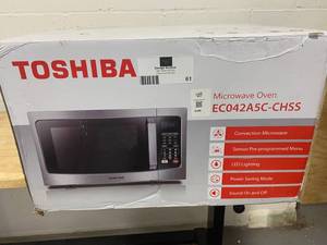 lot 61 image: TOSHIBA 1.5 cu. ft. Stainless Steel Convection Microwave Oven