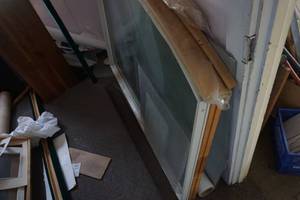 lot 11 image: Large Brand NewUnused 12 Moon Shaped Transom Window