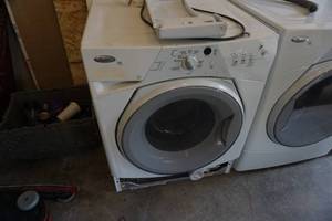lot 2 image: Whirlpool Duet Washer & Dryer Combo