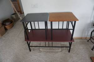 lot 29 image: Set of 3 - Contemporary Design End Table &  Coffee Table