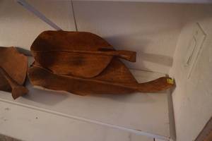 lot 113 image: Lily Pad DeskTable Top Decorative Displays