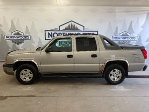 2004 Chevy Avalanche 4x4 -No Reserve-