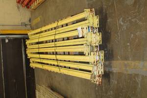 lot 1318 image: Lot of (20) Commercial Pallet Racking Beams 9ft.