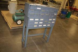 lot 1374 image: Metal Shop Parts Shelf Stand 36-bin