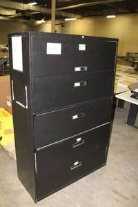 lot 1387 image: Metal Lateral File Cabinet 5-Drawer