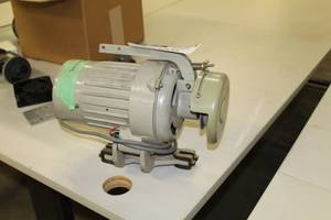lot 1389 image: Consew Clutch Motor Series 10