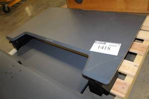 lot 1418 image: Ergotron Standing Desk