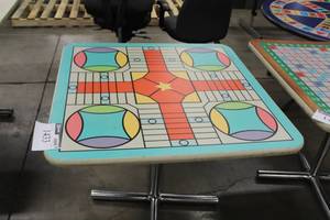 lot 1433 image: Game Table