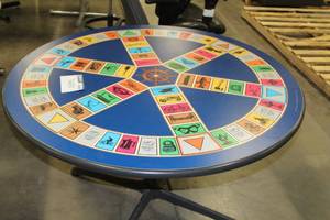 lot 1431 image: Game Table