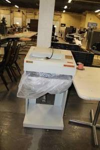 lot 1494 image: Wilson Jones 2000 Paper Shredder