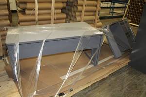lot 1512 image: Metal Office Desk 2-Piece