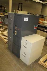 lot 1486 image: Lot of (3) Metal File Cabinets 2-Drawer4-Drawer