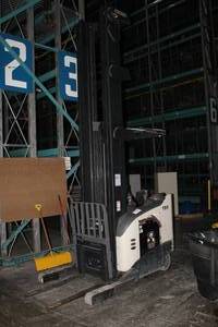lot 1301 image: Crown RR S200 Series Narrow-Aisle Fork Lift