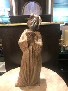 BEAUTIFUL LARGE 21 ASIAN STONE LADY - VERY TRANQUIL