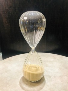 11 HOURGLASS HOME DECOR
