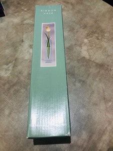 RIBBON VASE