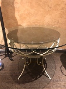 STUNNING GLASS TOP &amp METAL DINING TABLE - GLASS TOP VERY THICK &amp HEAVY