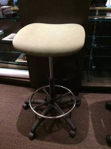 GLOBAL IND TERRANOVA MEDICAL STOOL