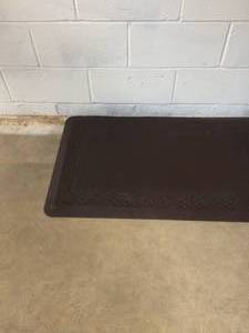 FOOT RELIEF PADDED RUBBER MAT