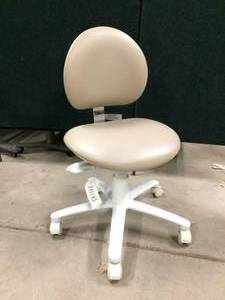 lot 28 image: MSRP $700 HIGH QUALITY BREWER CO MULTI POSITIONAL ERGONOMIC DENTAL EXAM STOOL WITH SUPPORT - EXCELLENT CONDITION